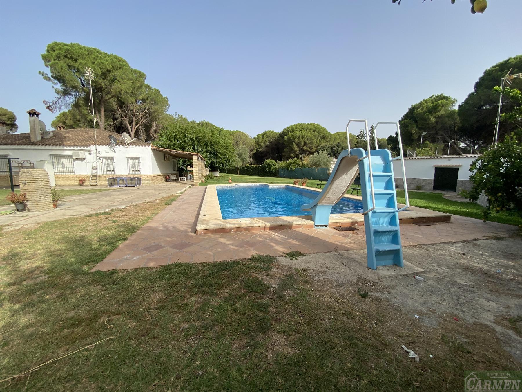 For sale of rural property in San José del Valle