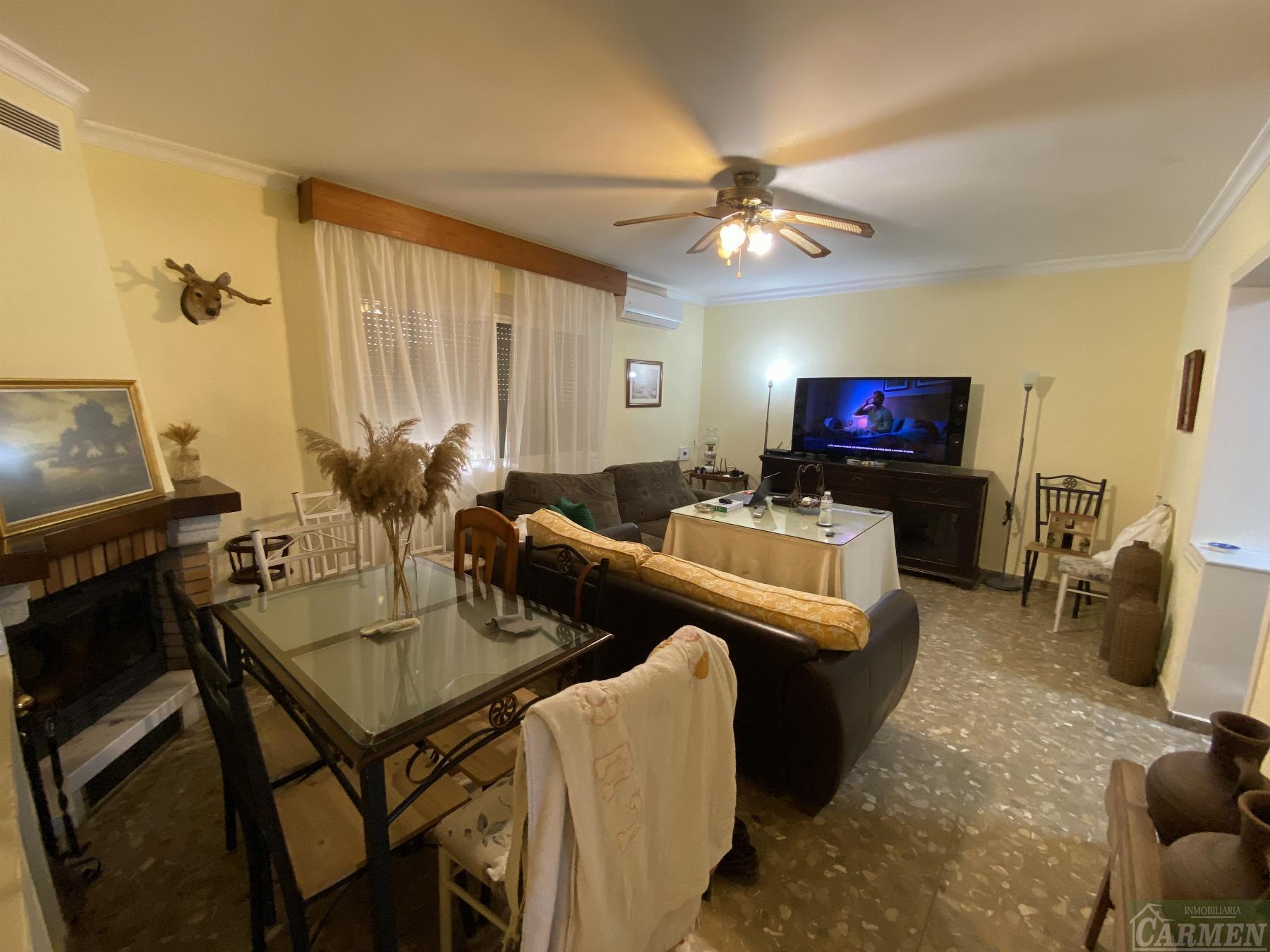 For sale of rural property in San José del Valle