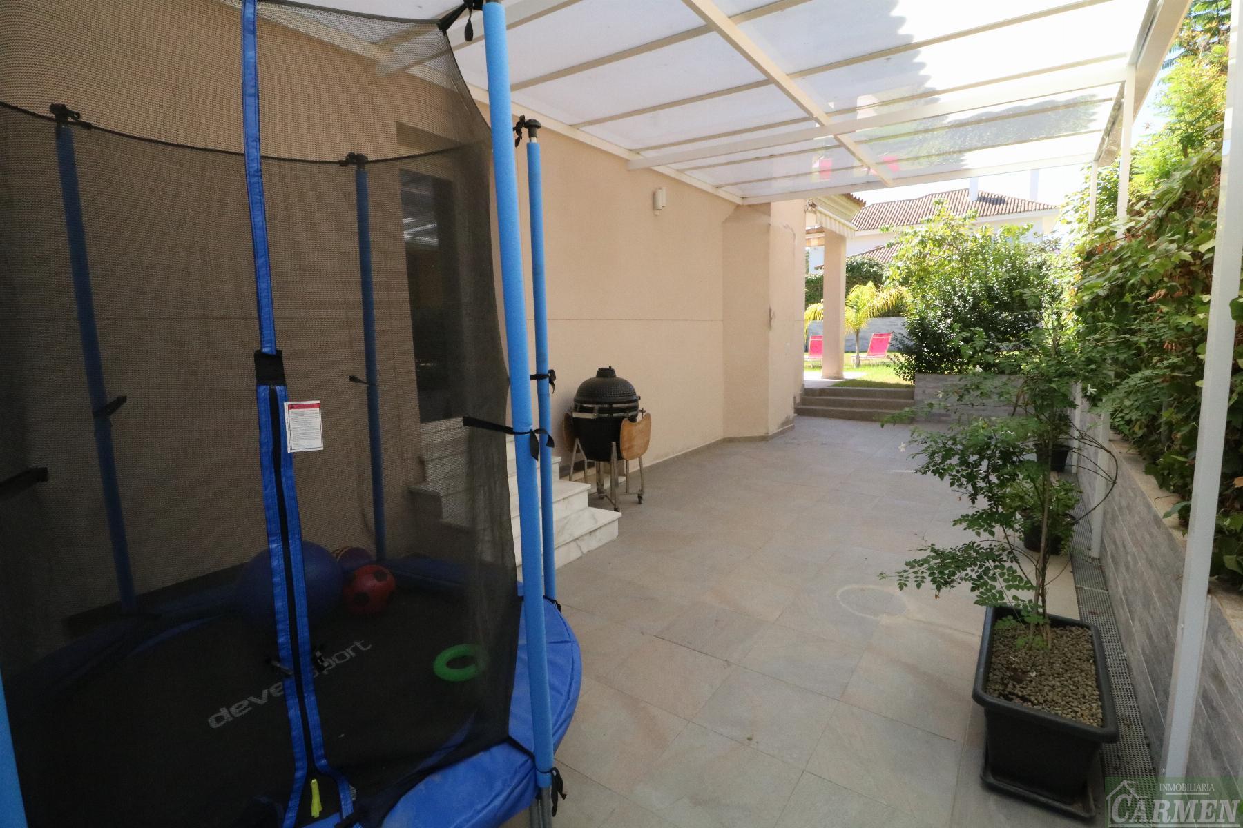 For sale of chalet in Jerez de la Frontera