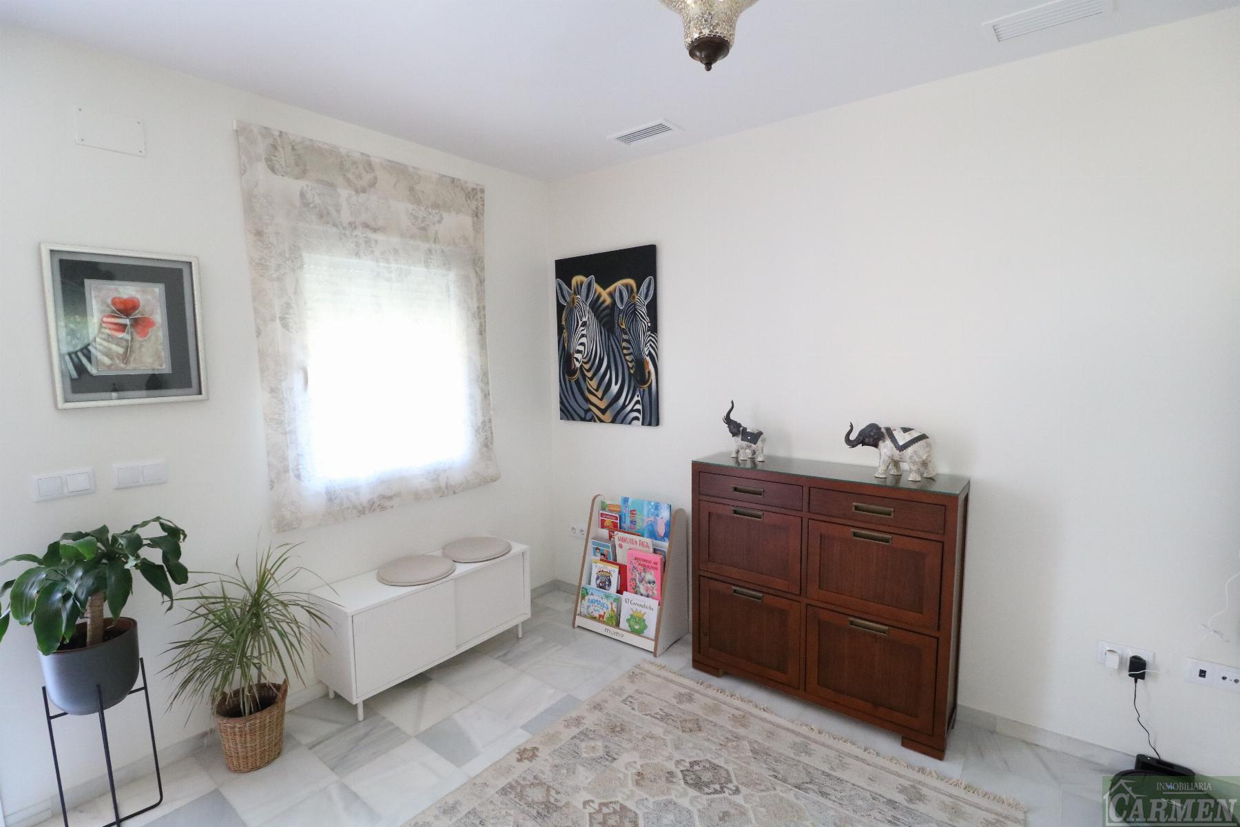 For sale of chalet in Jerez de la Frontera