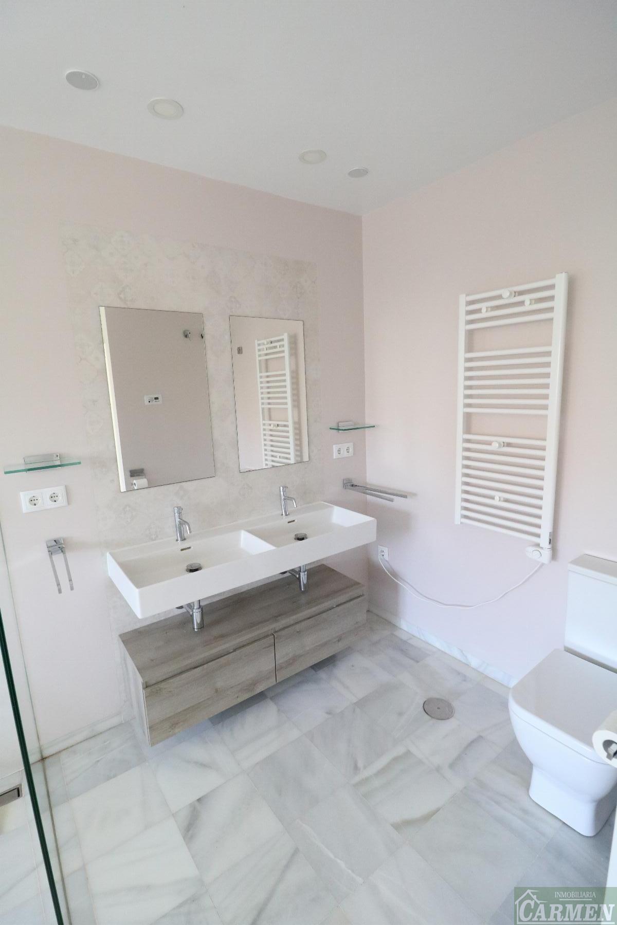 For sale of chalet in Jerez de la Frontera