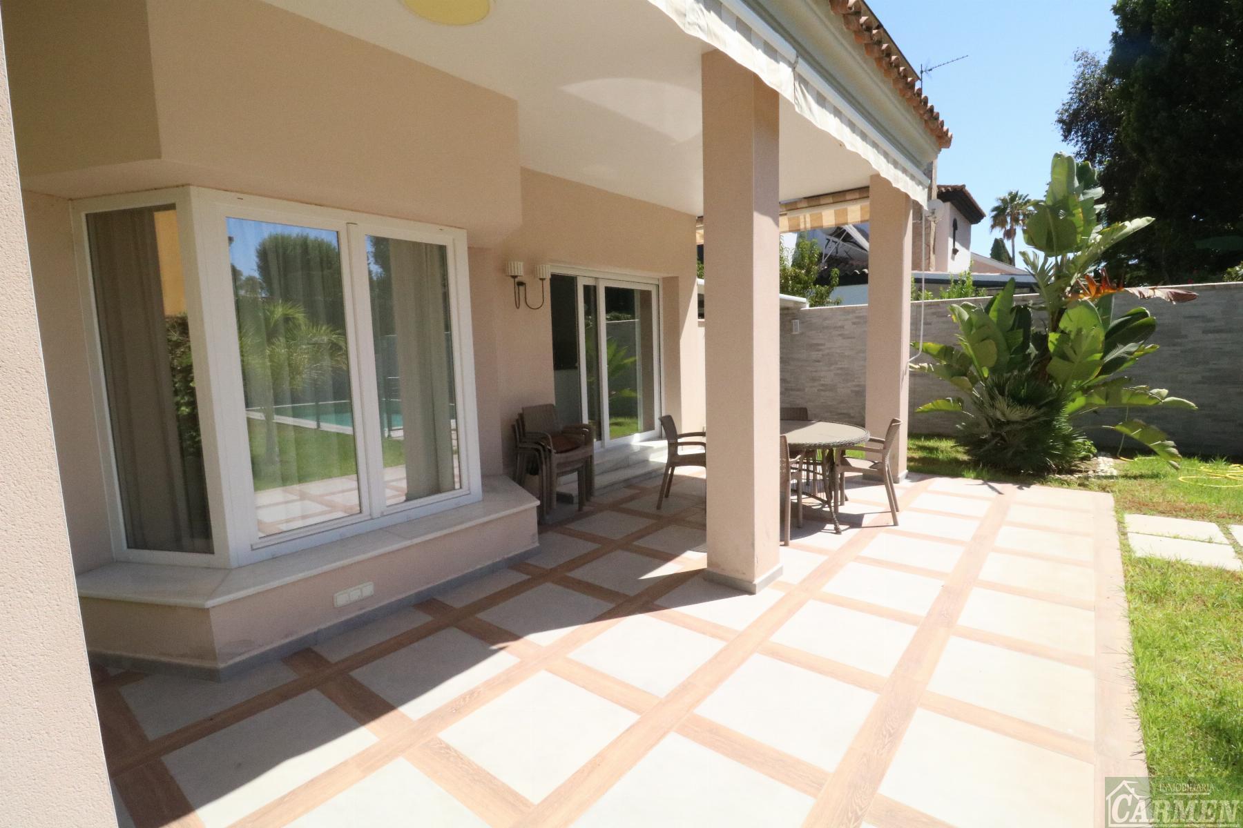 For sale of chalet in Jerez de la Frontera