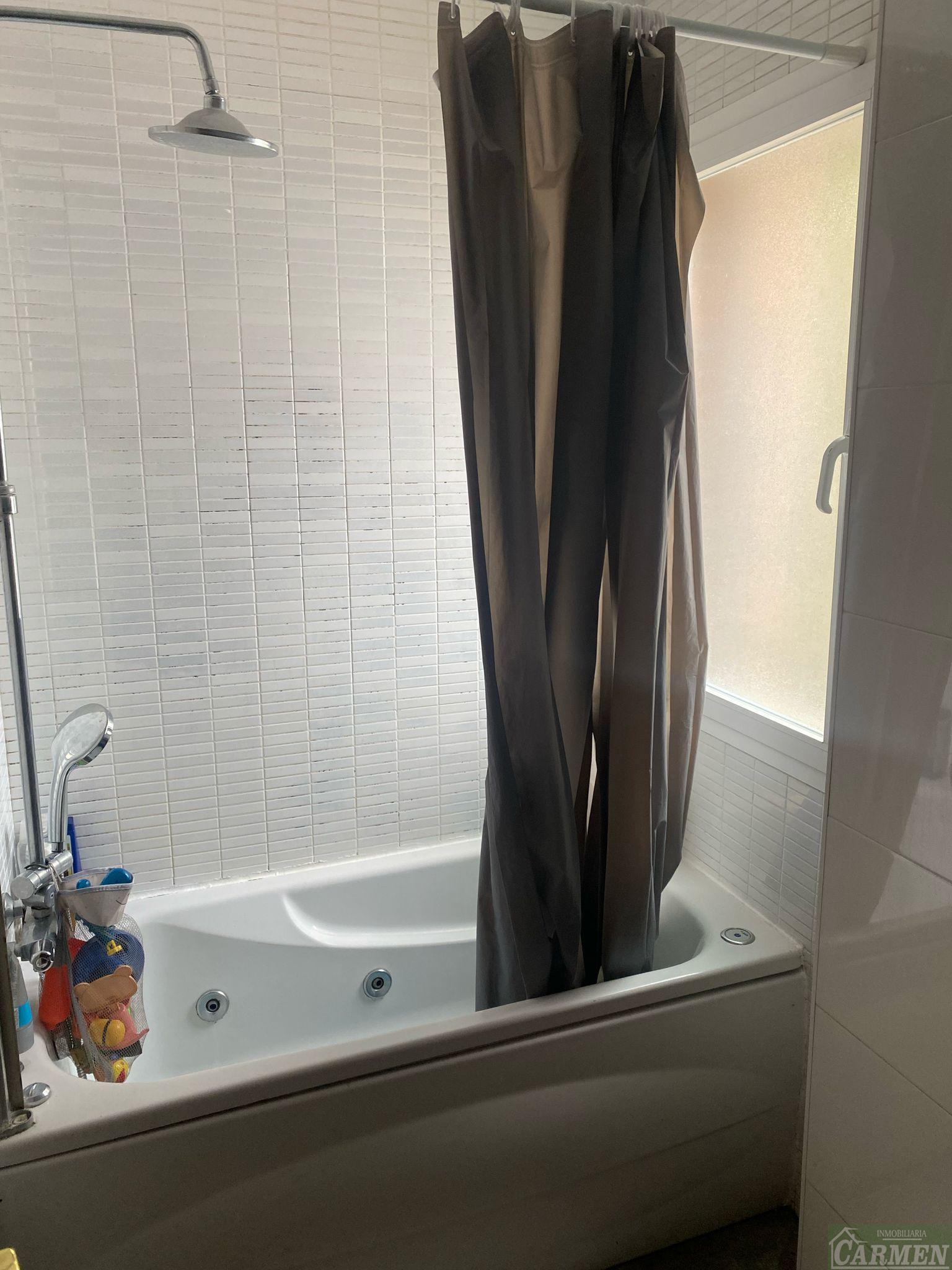 For sale of flat in Jerez de la Frontera