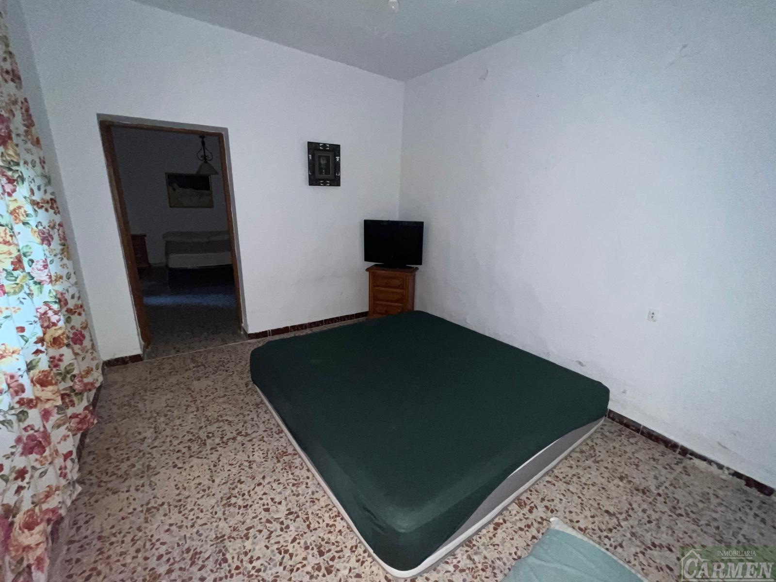 For sale of rural property in San José del Valle