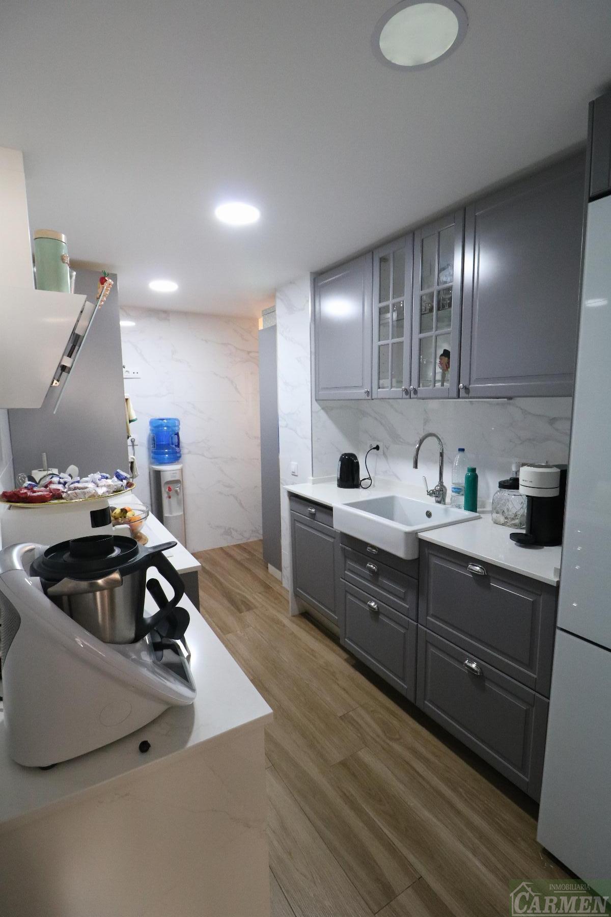 For sale of flat in Jerez de la Frontera