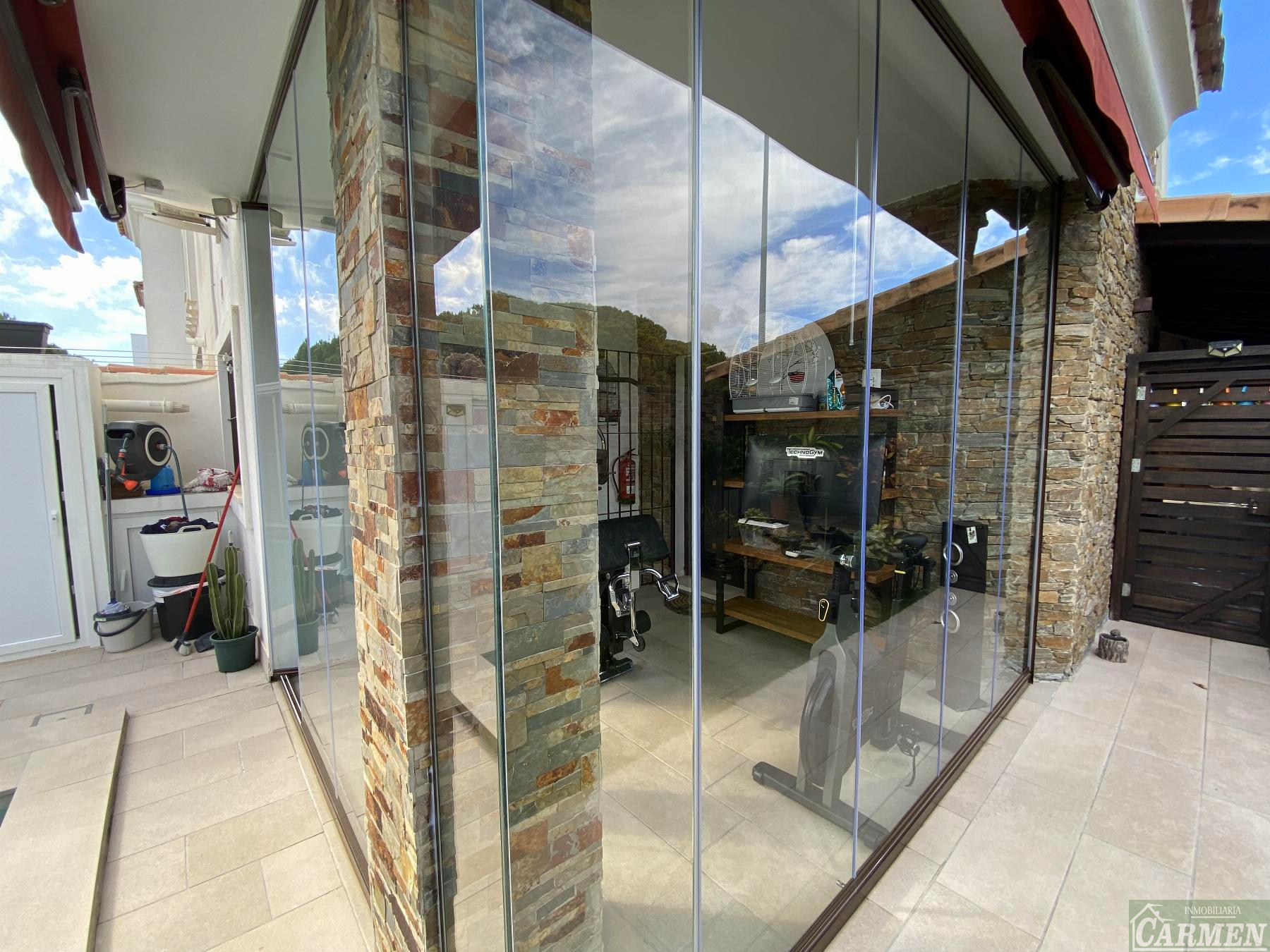 For sale of chalet in Chiclana de la Frontera