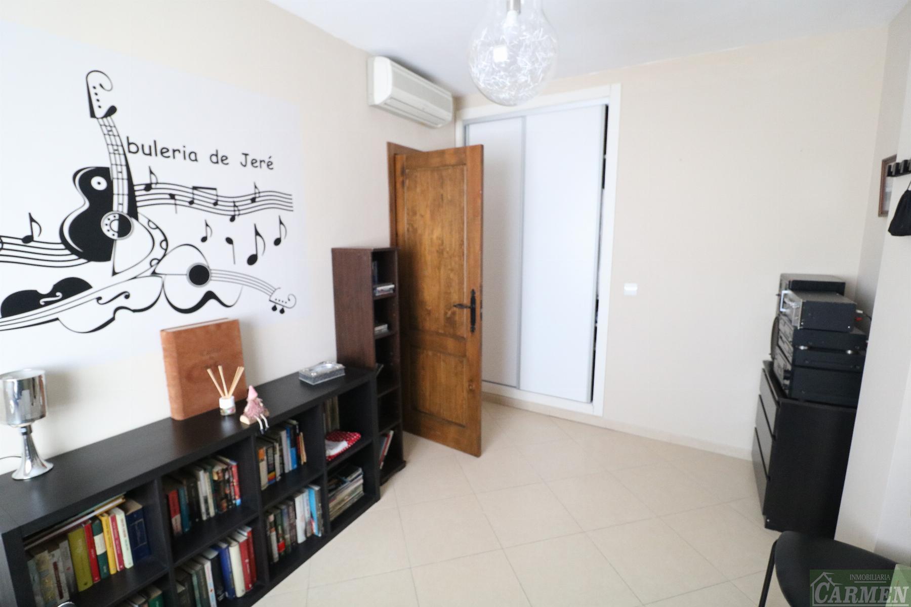 For sale of house in Jerez de la Frontera