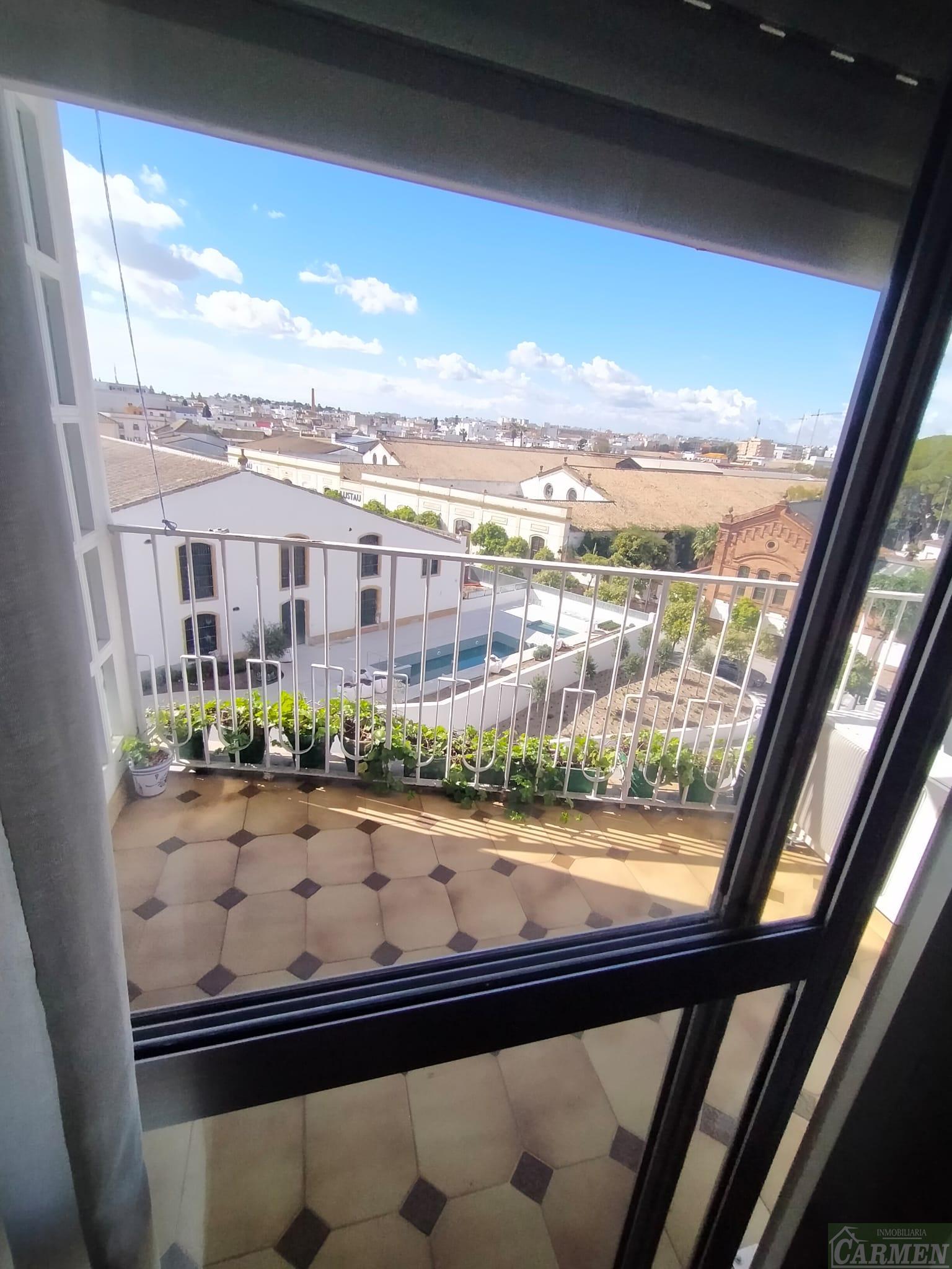 For sale of flat in Jerez de la Frontera