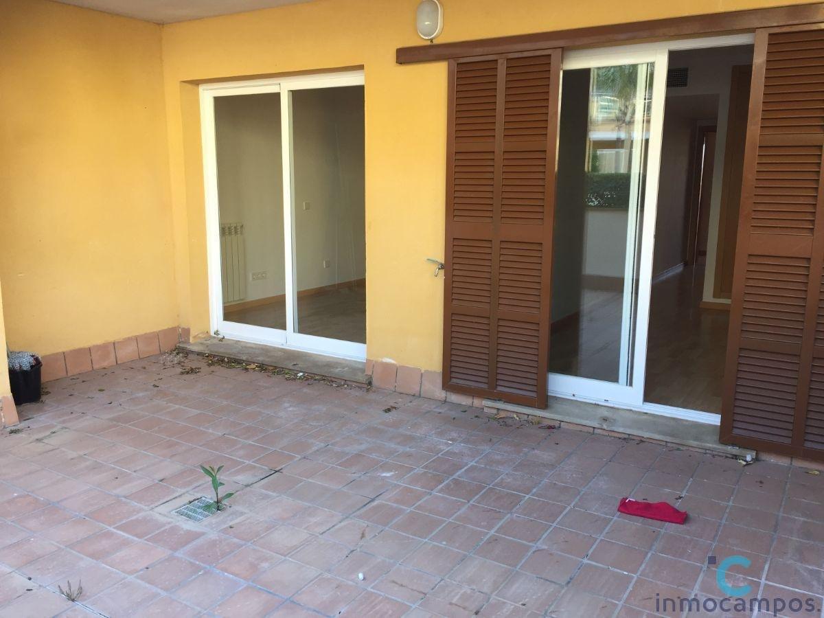 For sale of ground floor in Campos