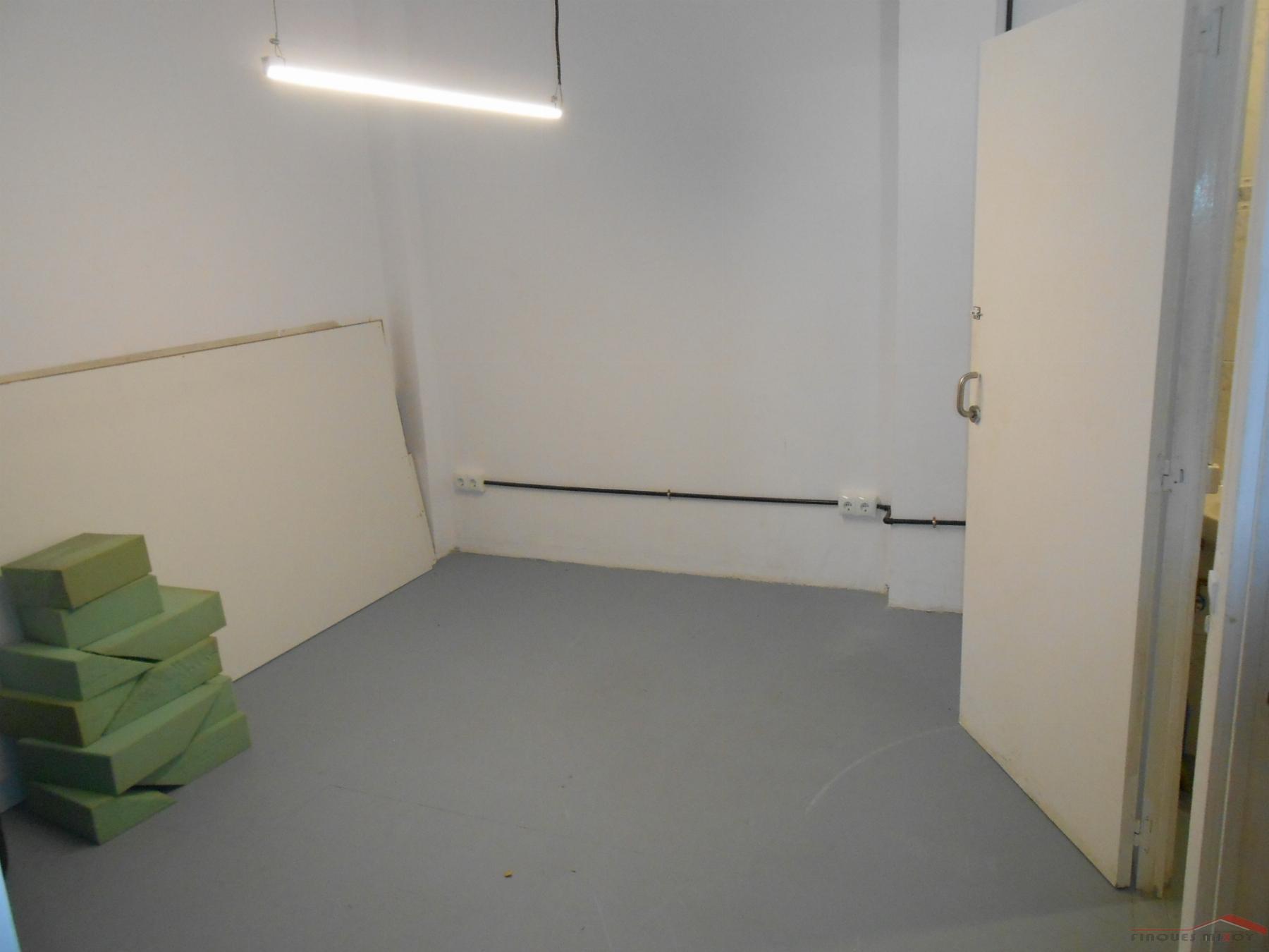 For rent of commercial in Barcelona