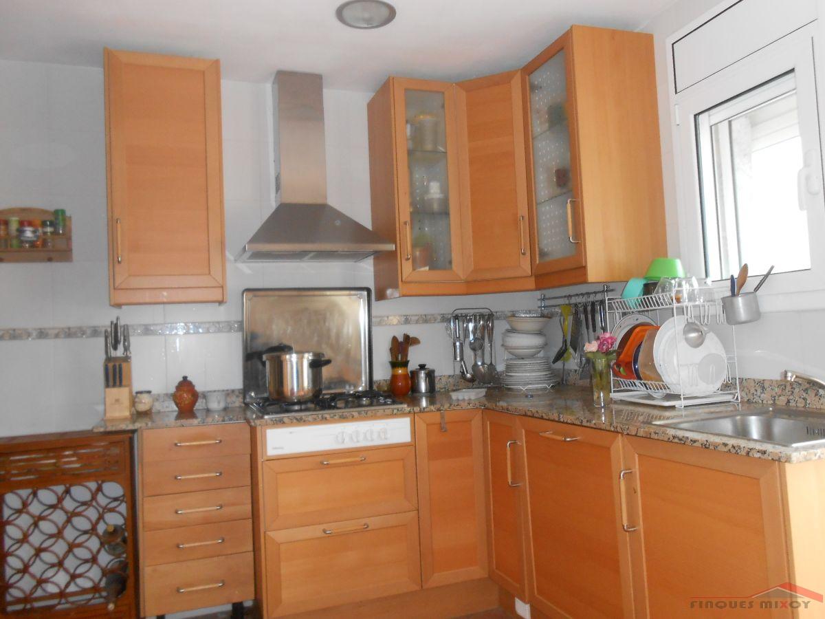 For sale of house in Manresa