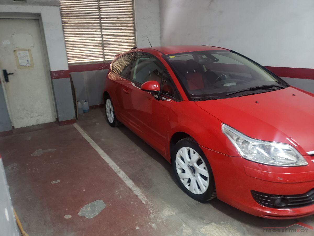 For rent of garage in Barcelona