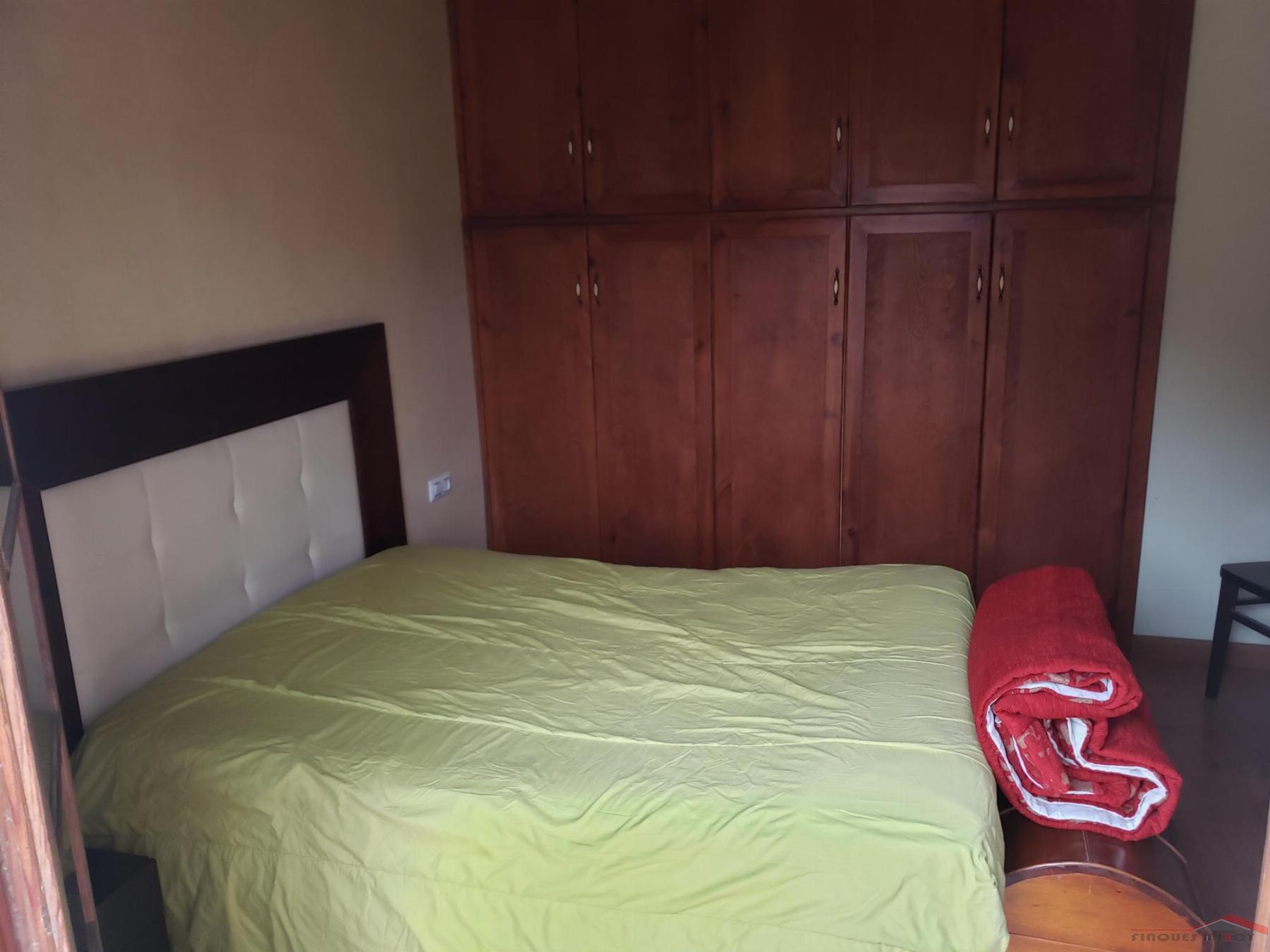 For sale of house in Barcelona
