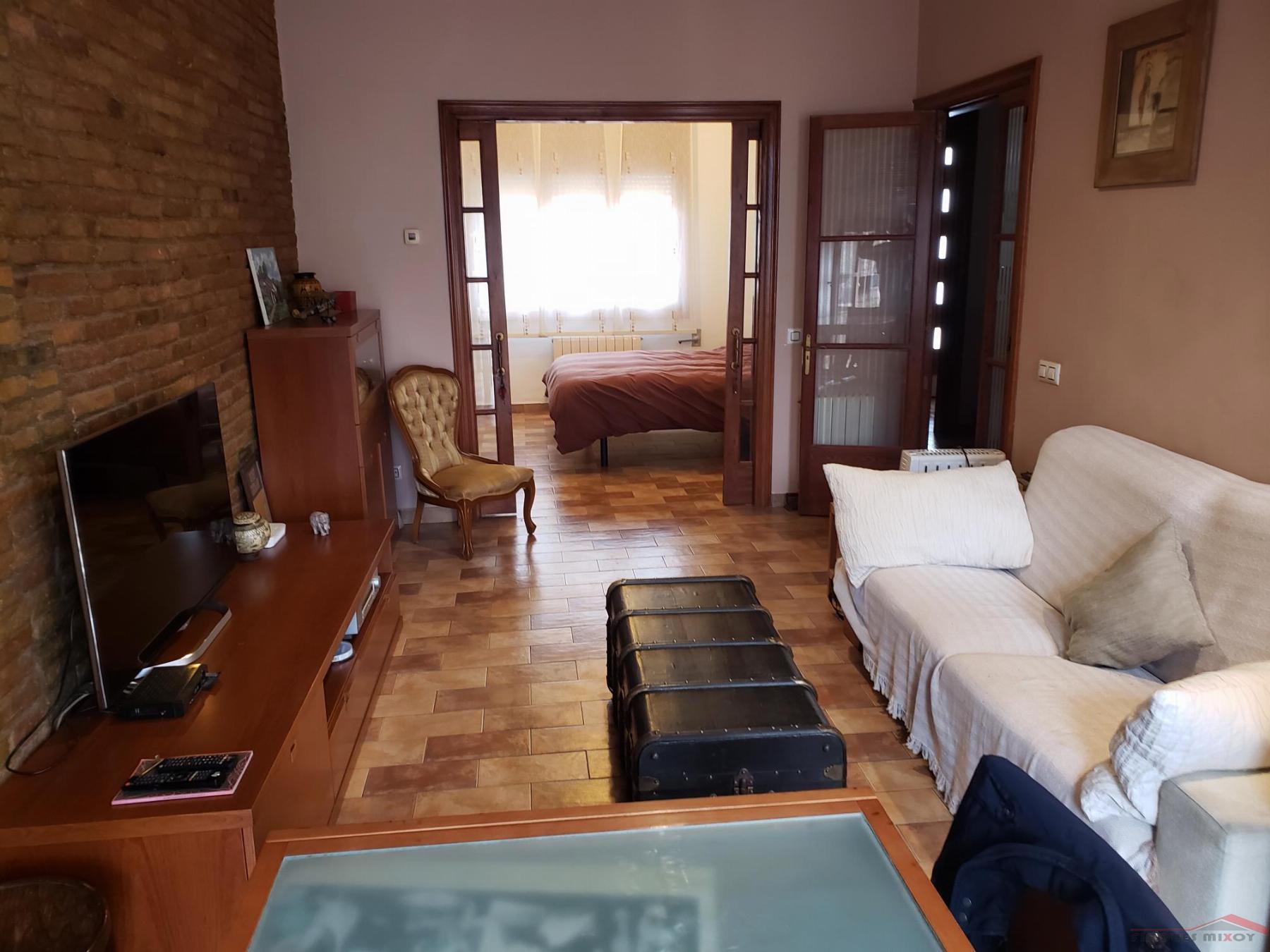 For sale of house in Barcelona
