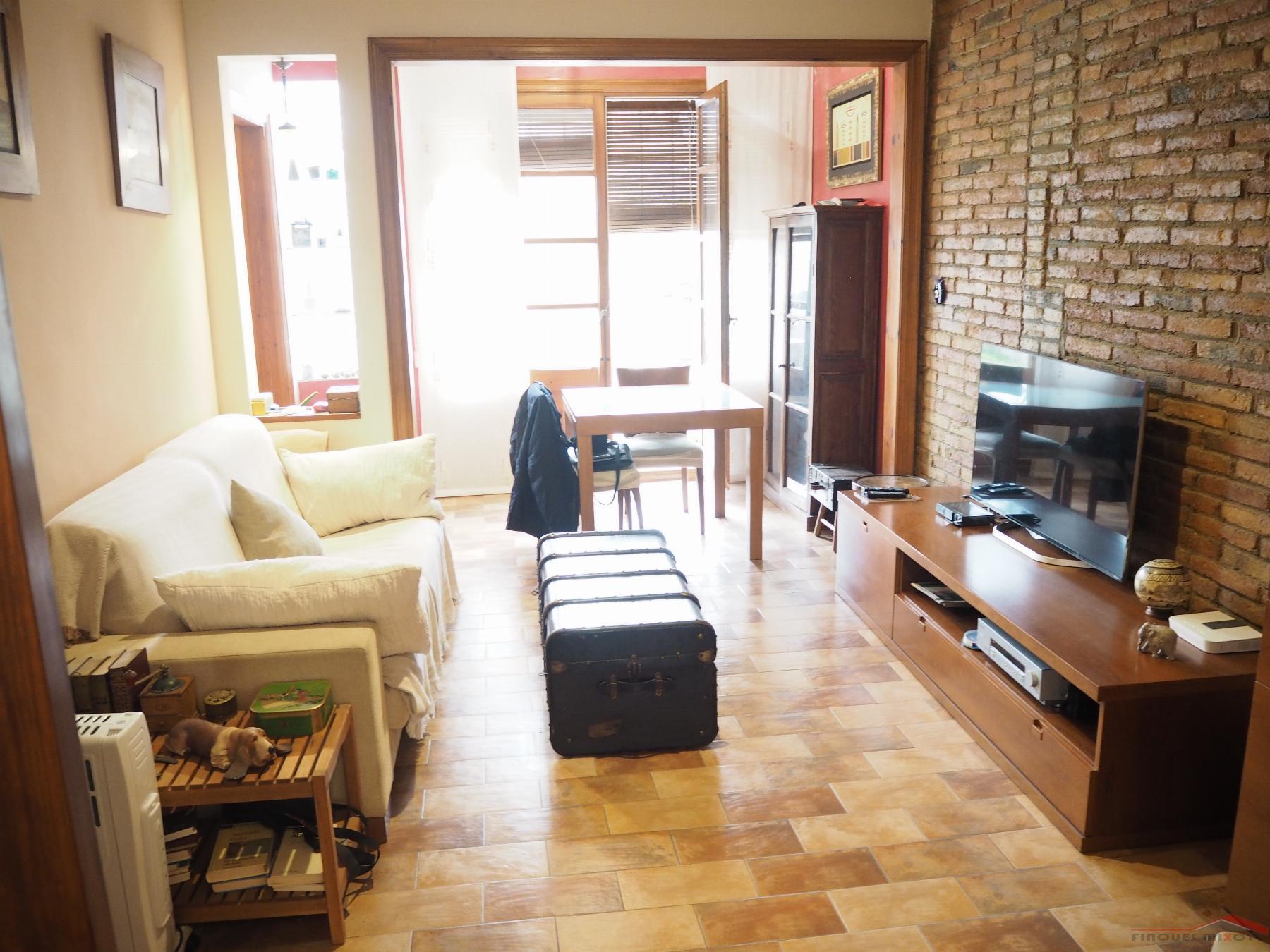 For sale of house in Barcelona