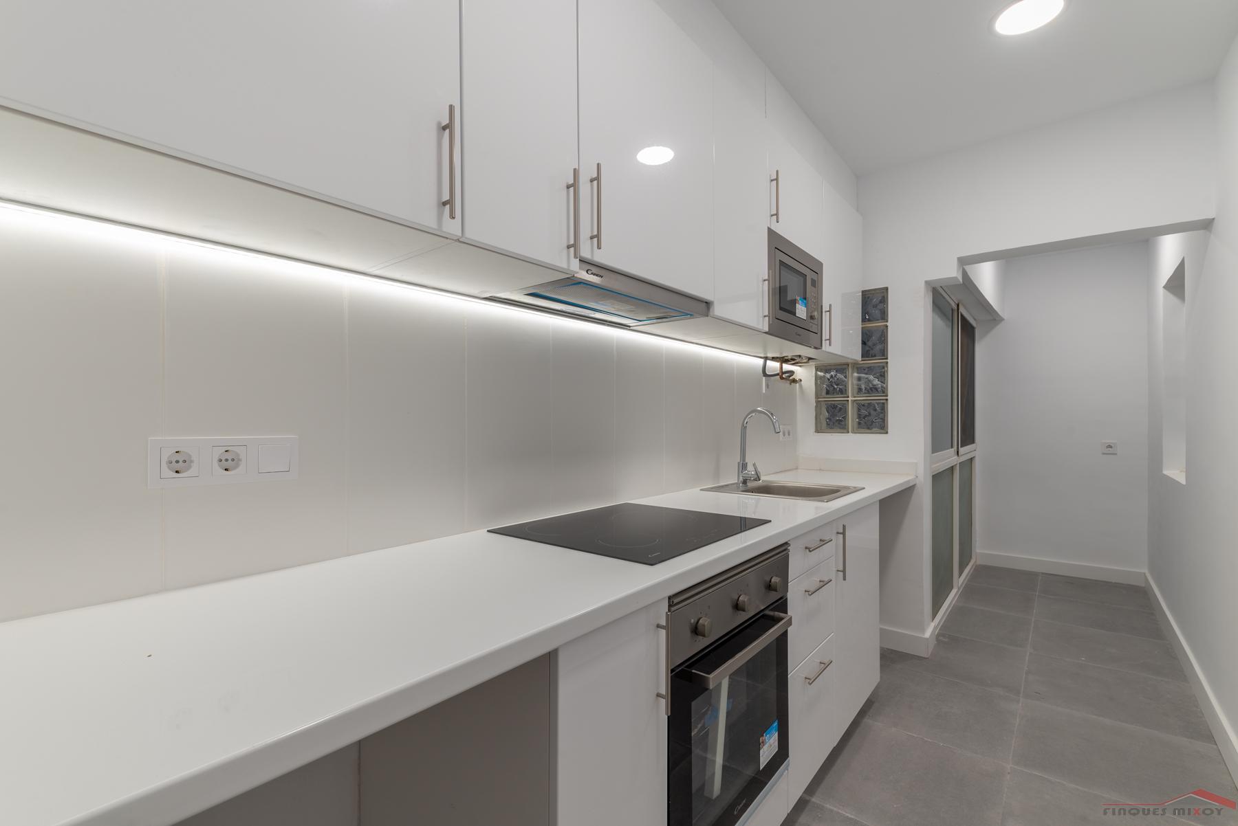 For sale of flat in Barcelona