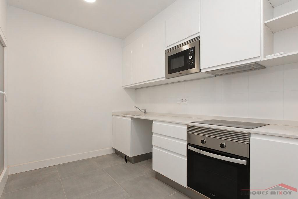 For sale of flat in Barcelona
