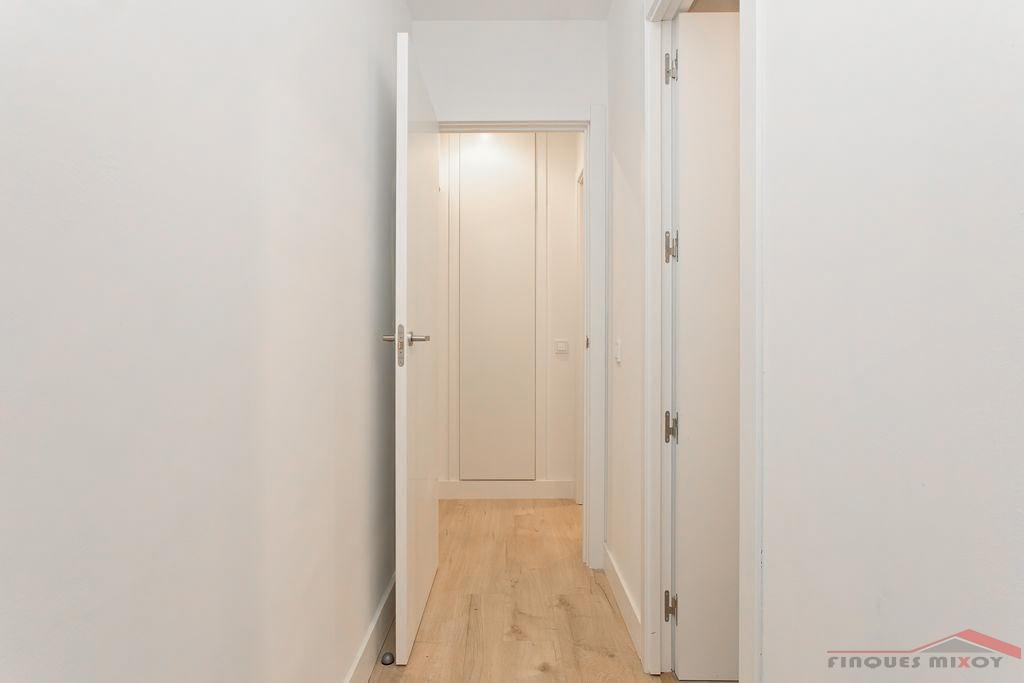 For sale of flat in Barcelona