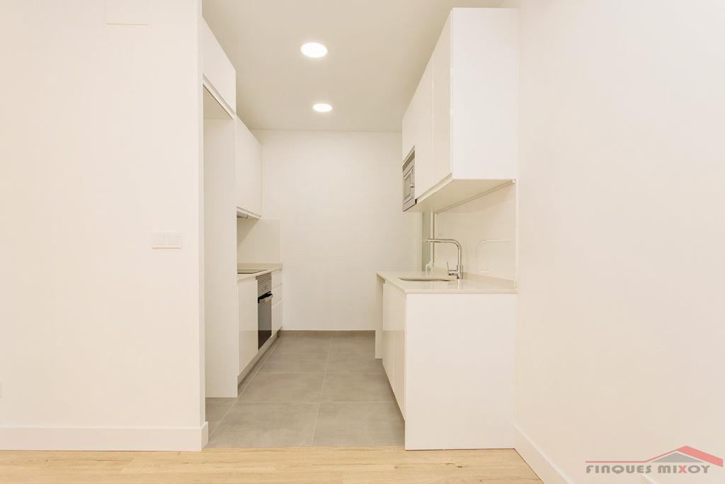 For sale of flat in Barcelona