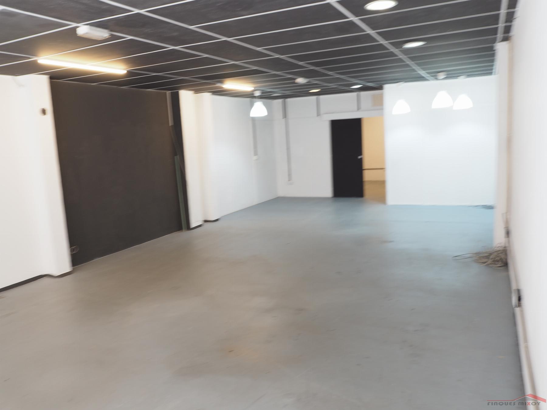 Venta de local comercial en Barcelona