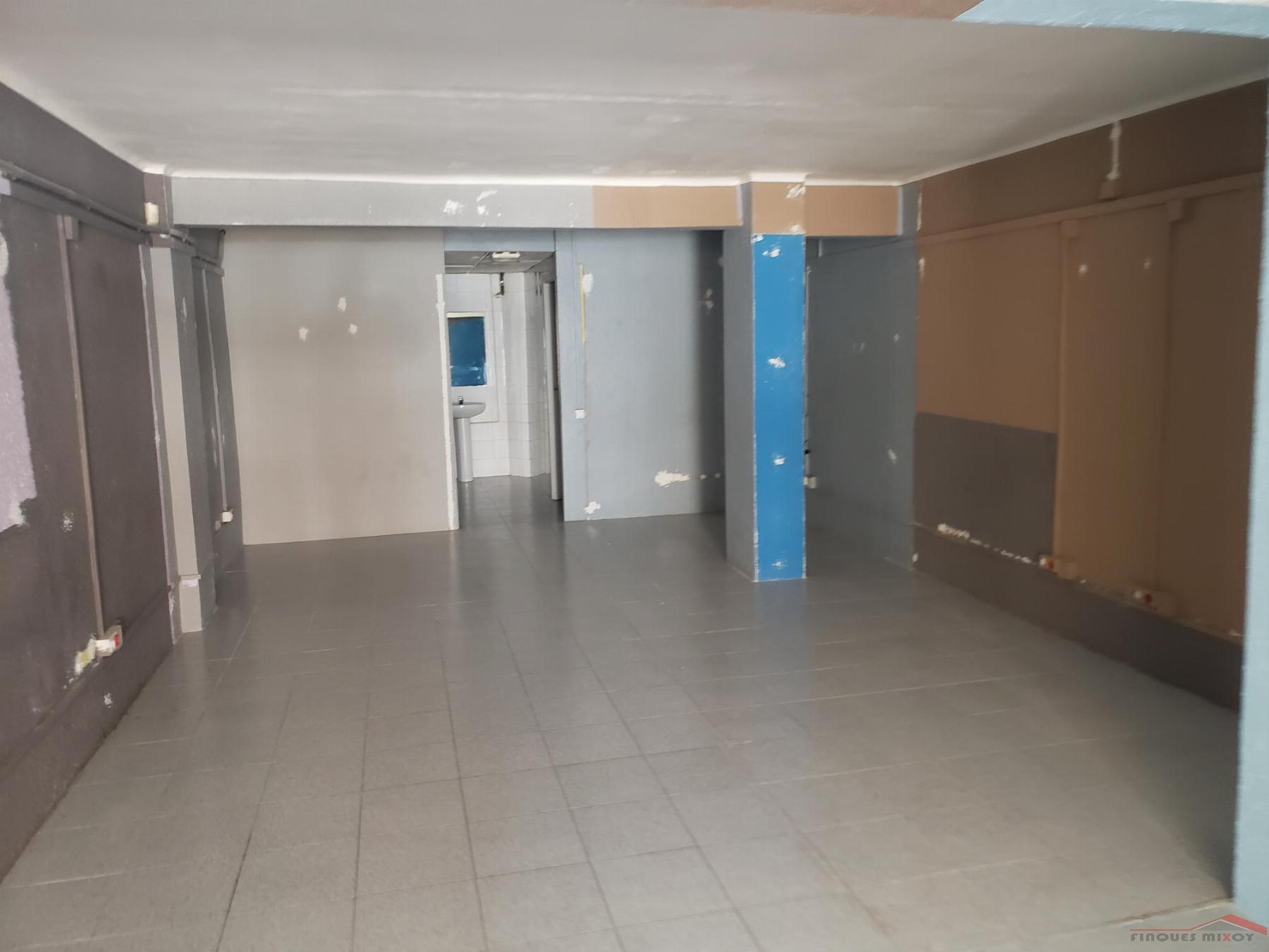 Venta de local comercial en Barcelona