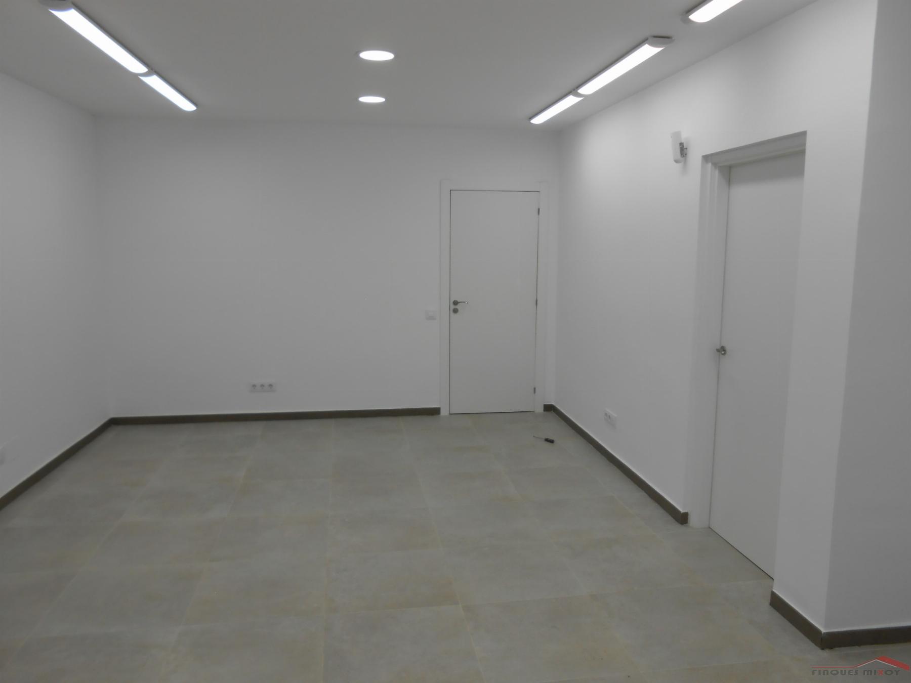 For rent of commercial in Barcelona