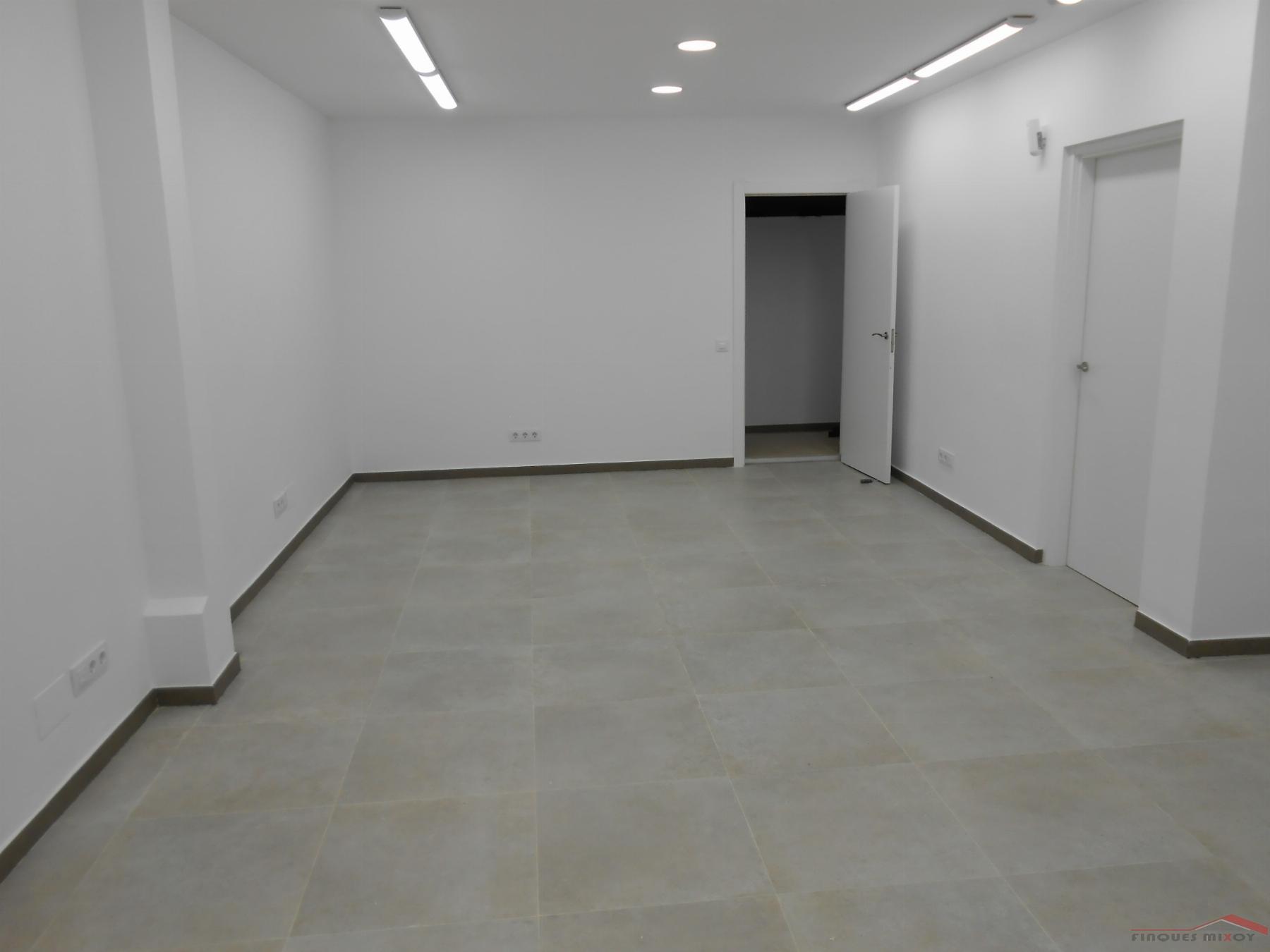 For rent of commercial in Barcelona