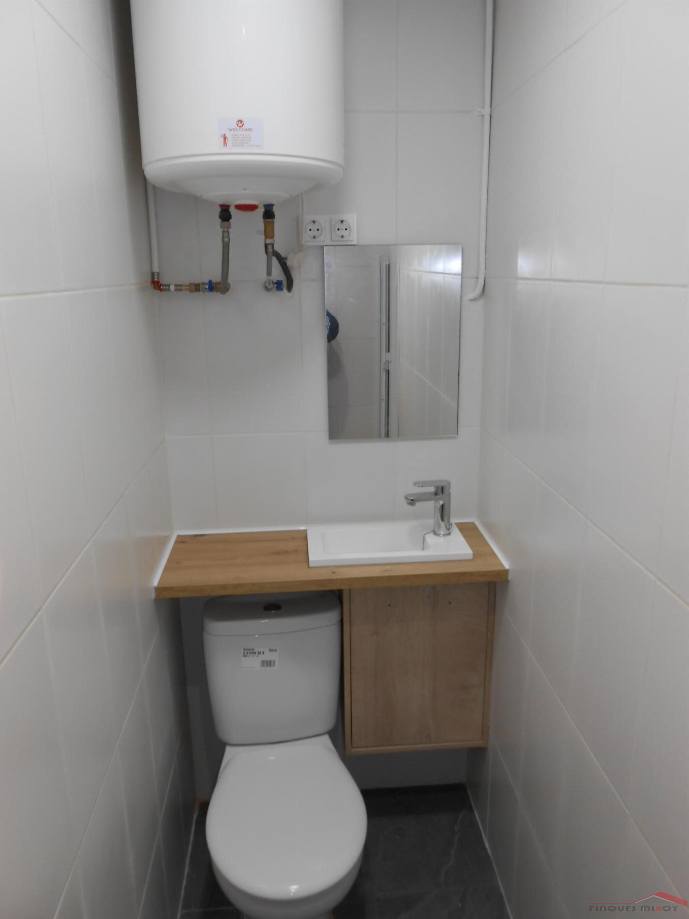 For sale of commercial in Barcelona