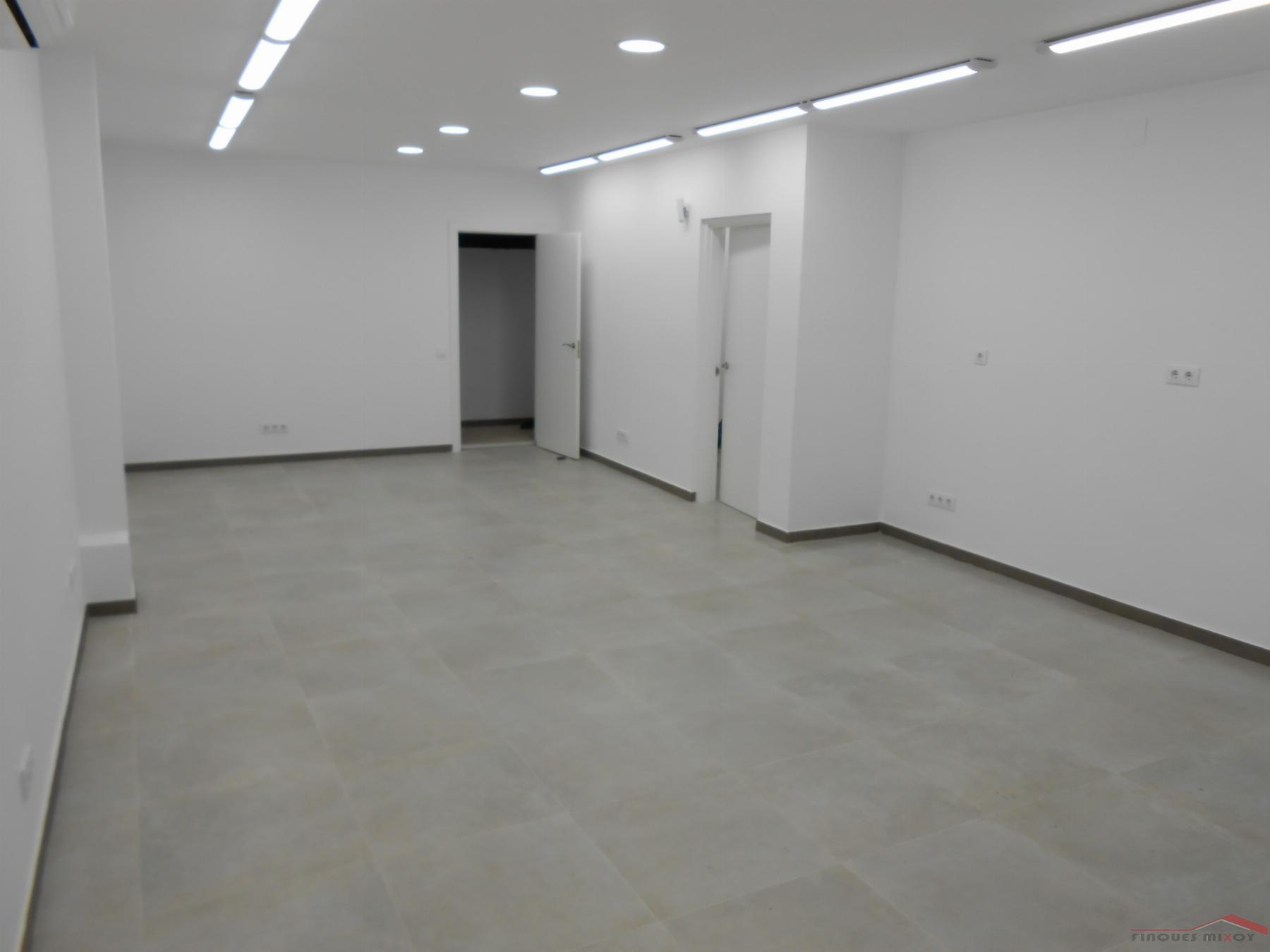 For rent of commercial in Barcelona