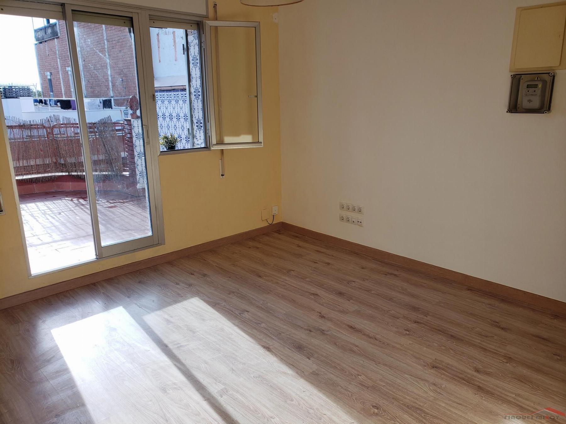 For sale of penthouse in Barcelona
