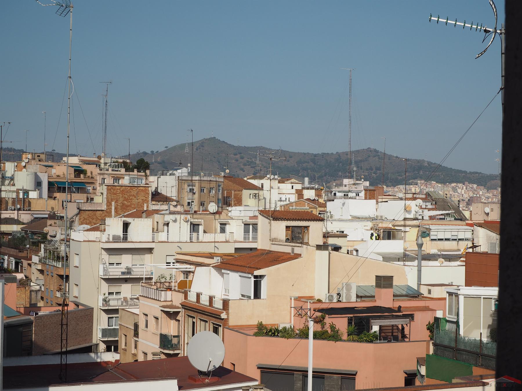 For sale of penthouse in Barcelona