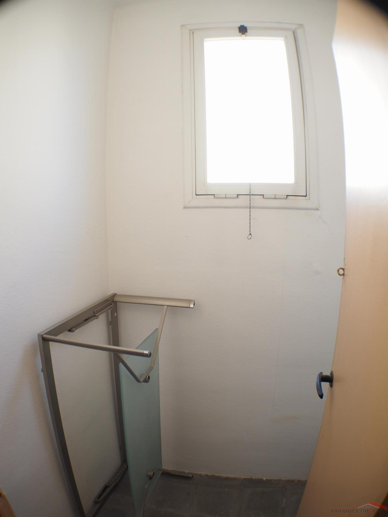 For sale of flat in Barcelona
