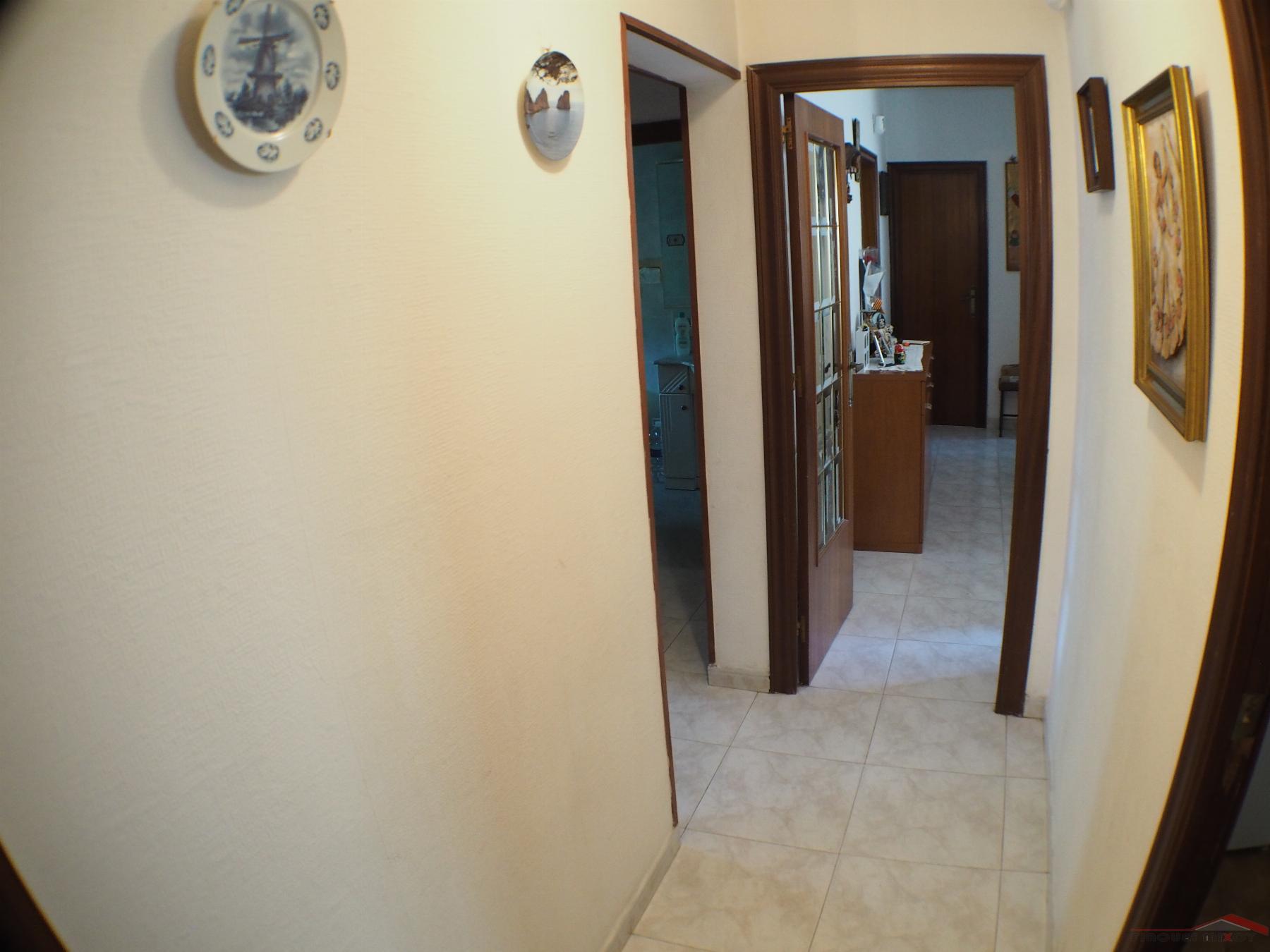For sale of flat in Barcelona