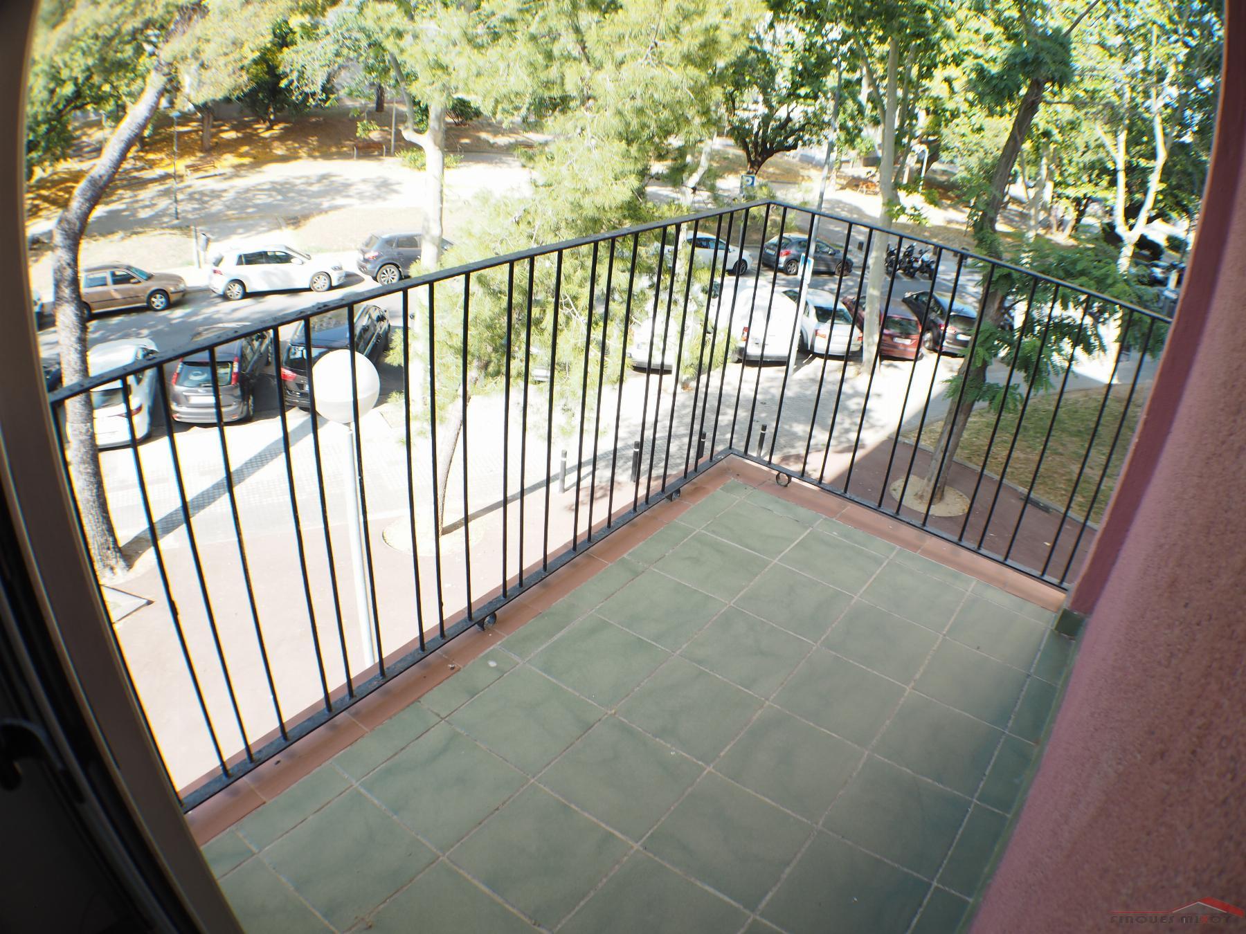 For sale of flat in Barcelona