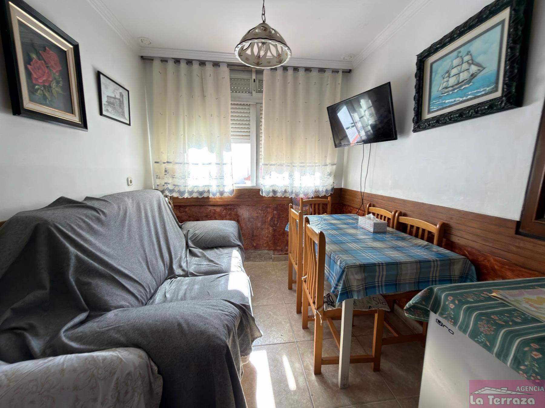 Venta de piso en Estepona