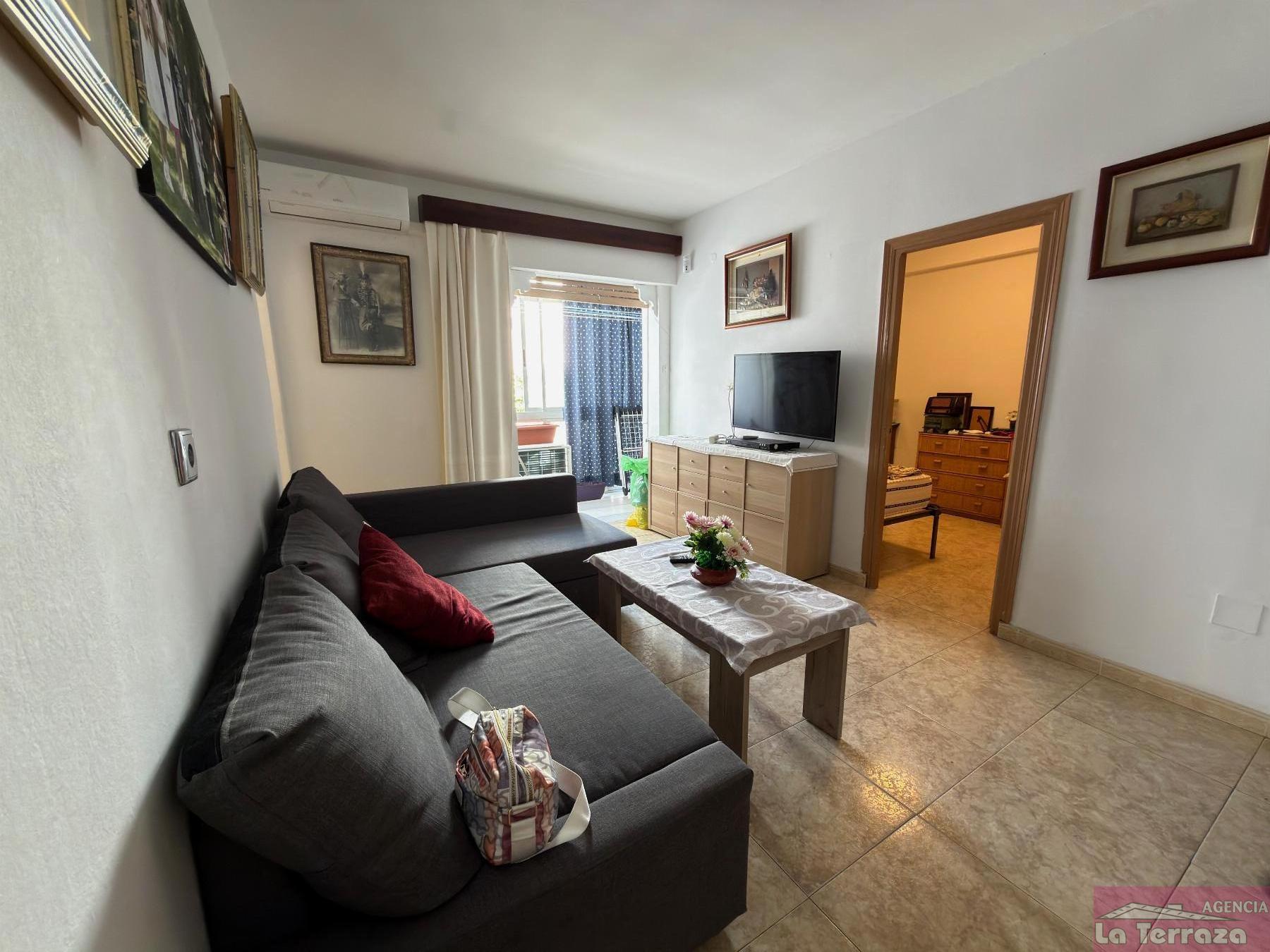 Venta de piso en Estepona