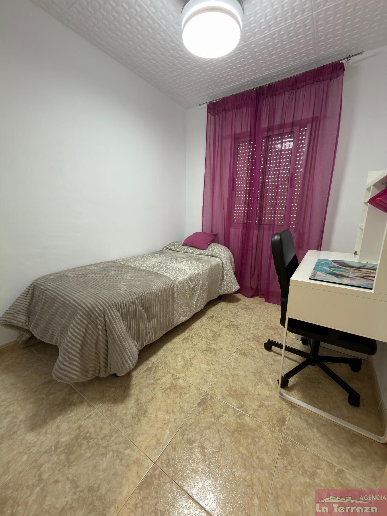 Venta de piso en Estepona