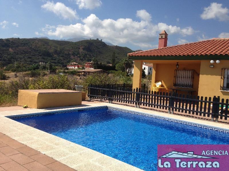 Venta de chalet en Estepona