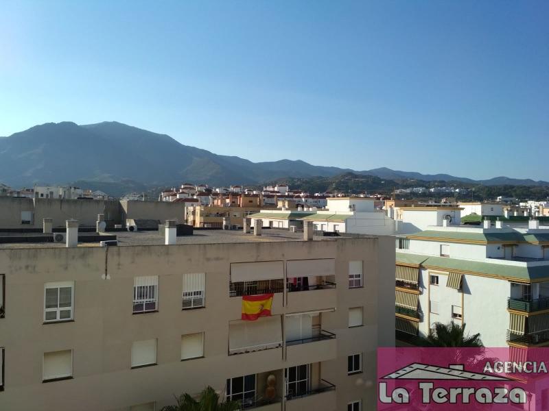 Myynti
 from
 huoneisto
 sisään

 Estepona