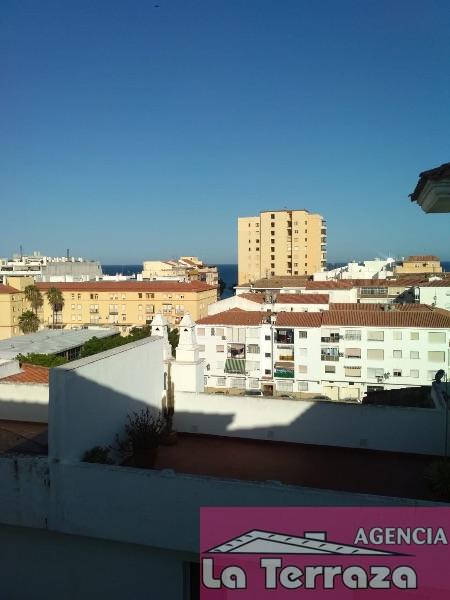 Myynti
 from
 huoneisto
 sisään

 Estepona