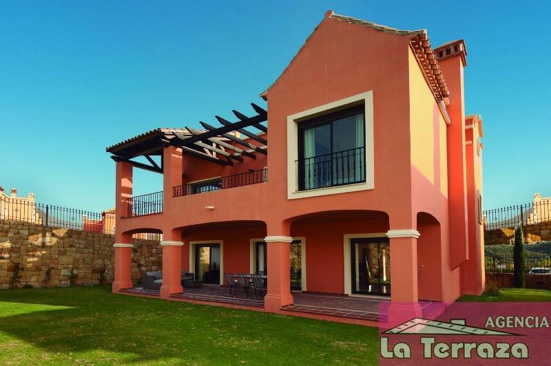 For sale of house in Estepona