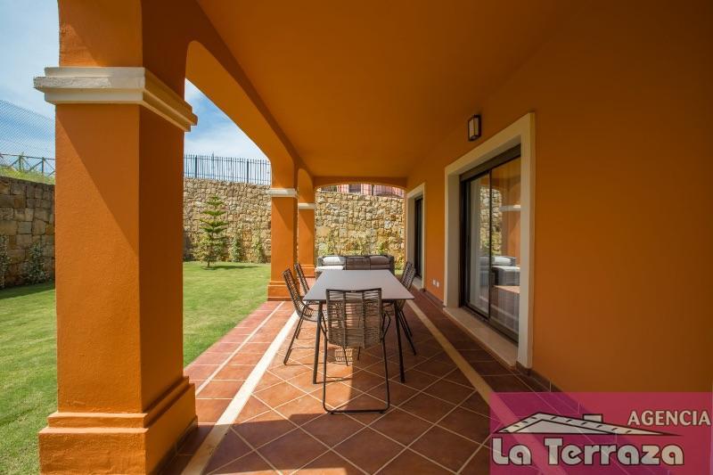 For sale of house in Estepona