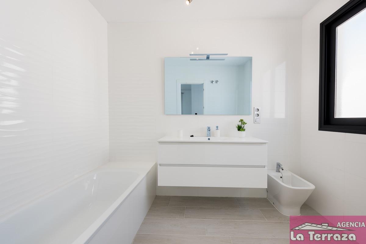Salgai  apartamentu  Estepona