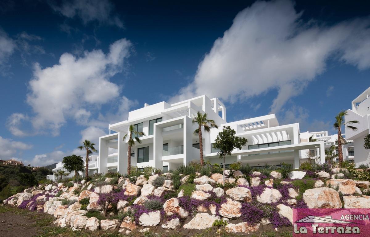 For sale of apartment in Estepona