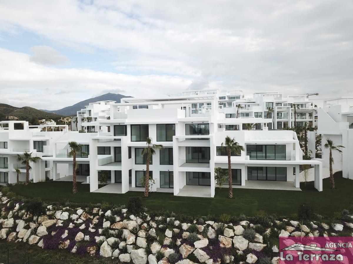 For sale of apartment in Estepona