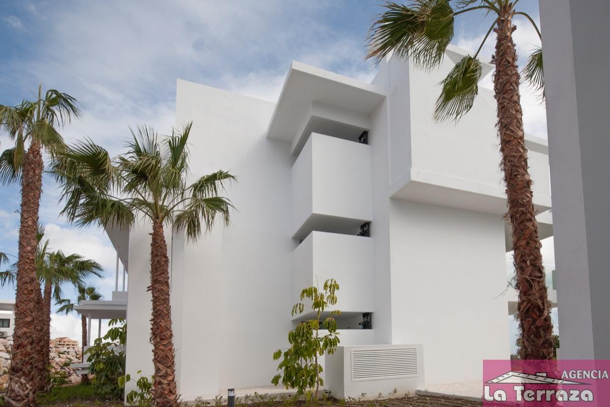 For sale of apartment in Estepona