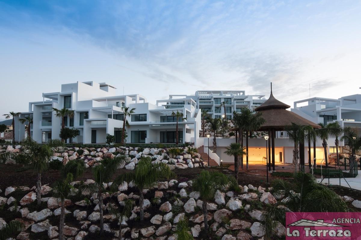 For sale of apartment in Estepona