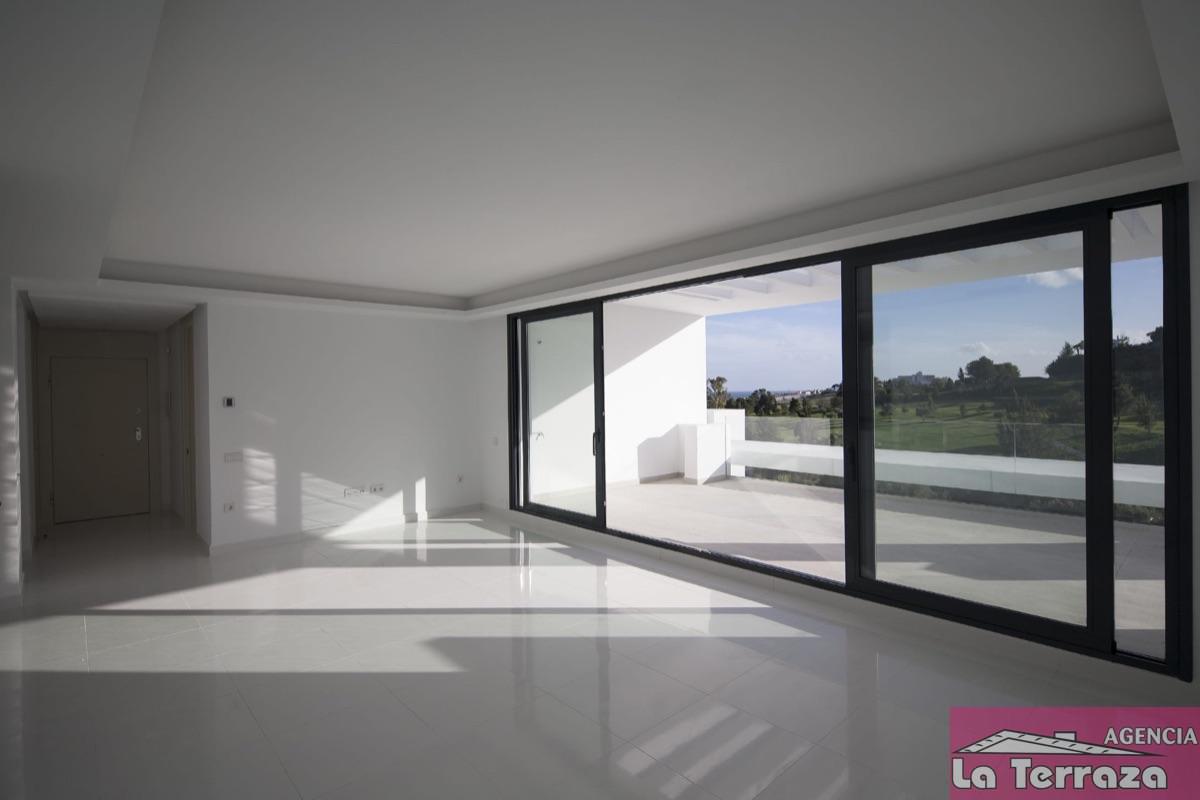 For sale of apartment in Estepona