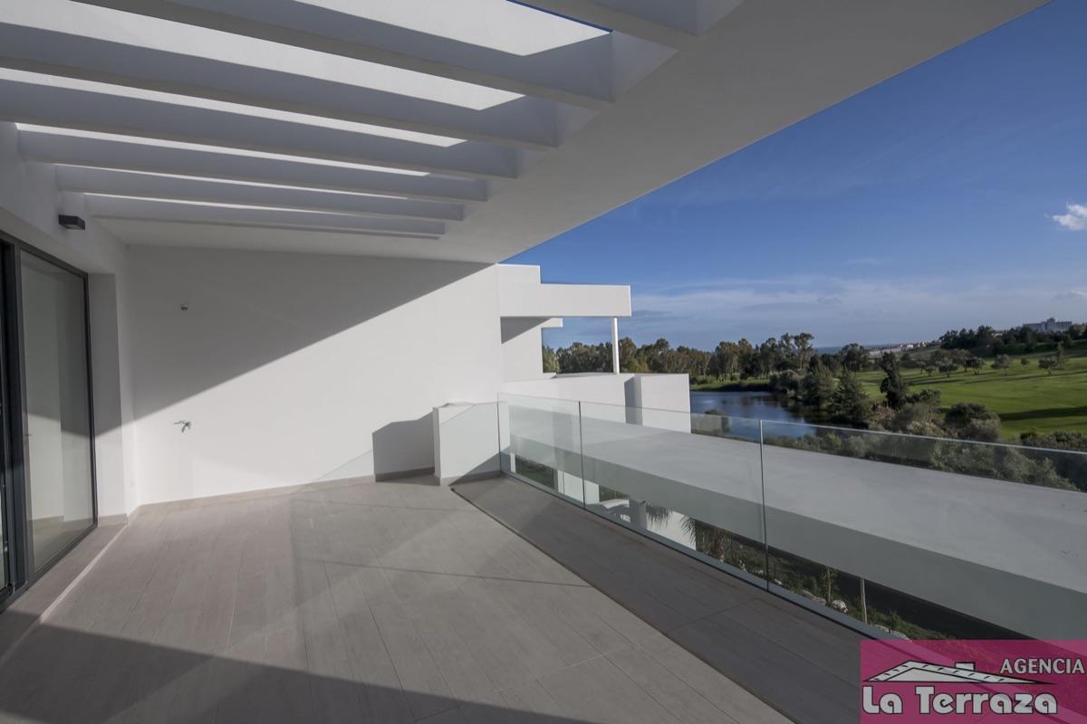 For sale of apartment in Estepona