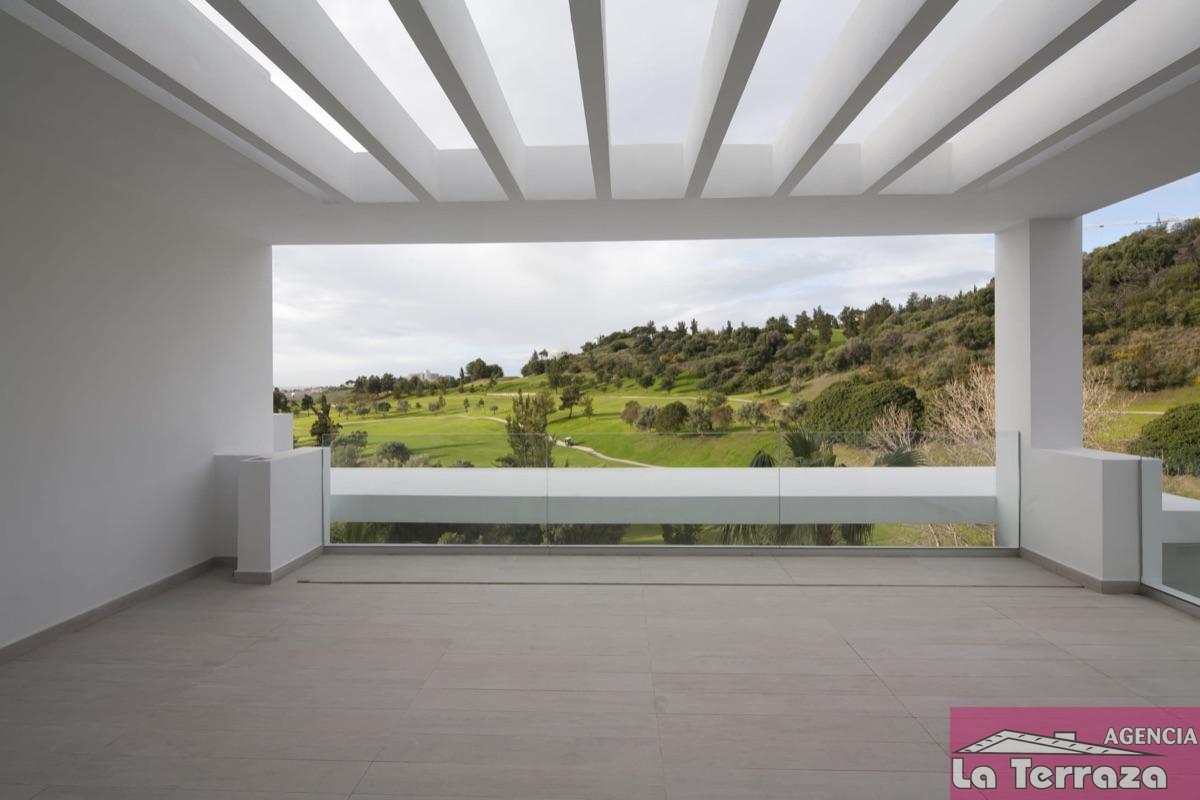 For sale of apartment in Estepona